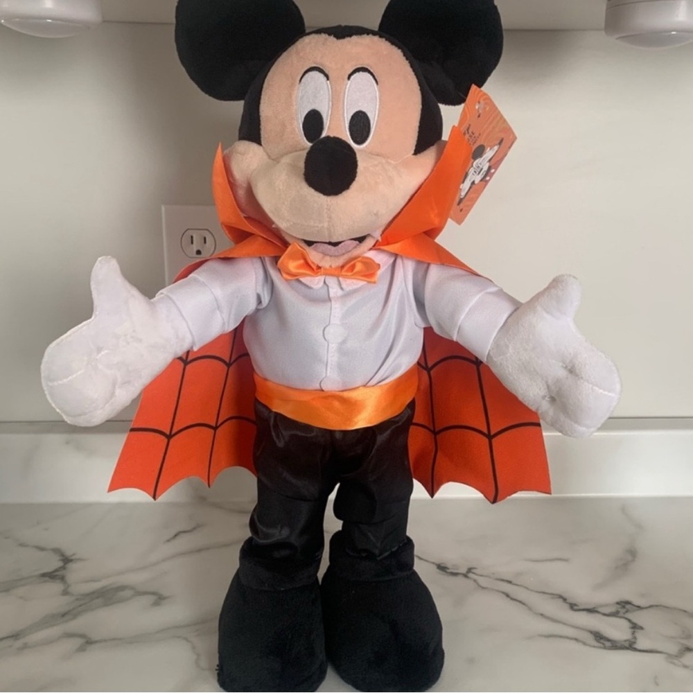 Disney Mickey Mouse Halloween Limited Edition Greeter